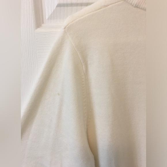 Soft white knit sweater - Picture 5 of 6